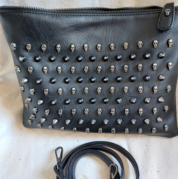 Skull and Spike Crossbody/Clutch - Picture 1 of 6
